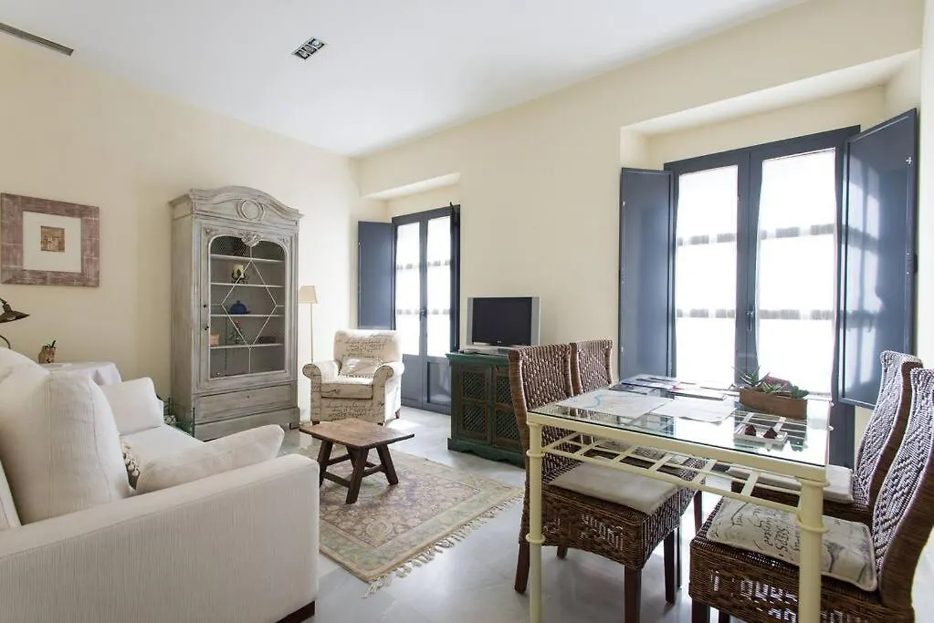 Apt. Sierpes-Cuna, Wifi, Hvac Seville 0*,  Spain